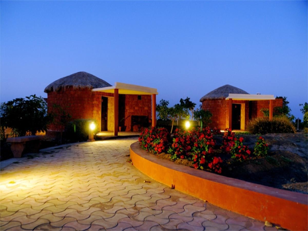 The Royal Safari Camps Hotel Bajana Exterior photo