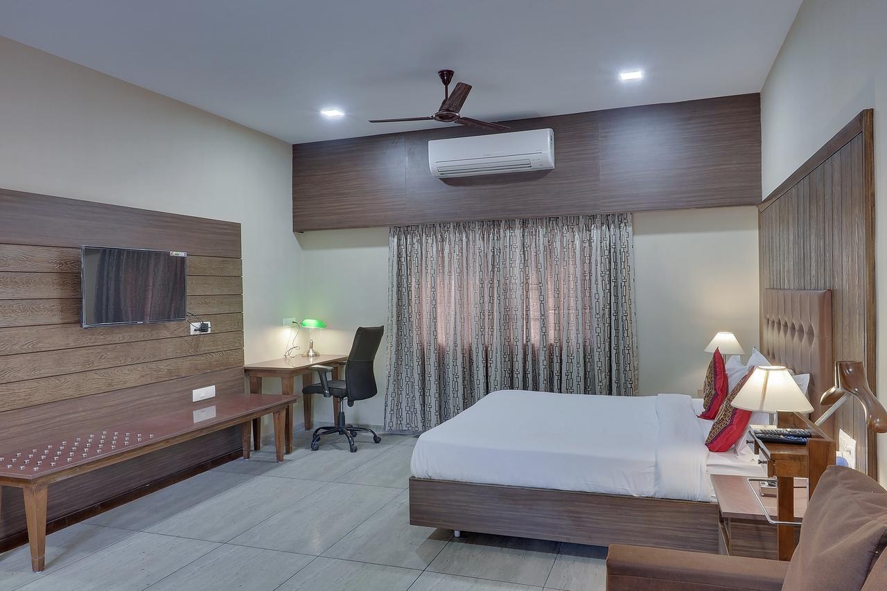 The Royal Safari Camps Hotel Bajana Exterior photo